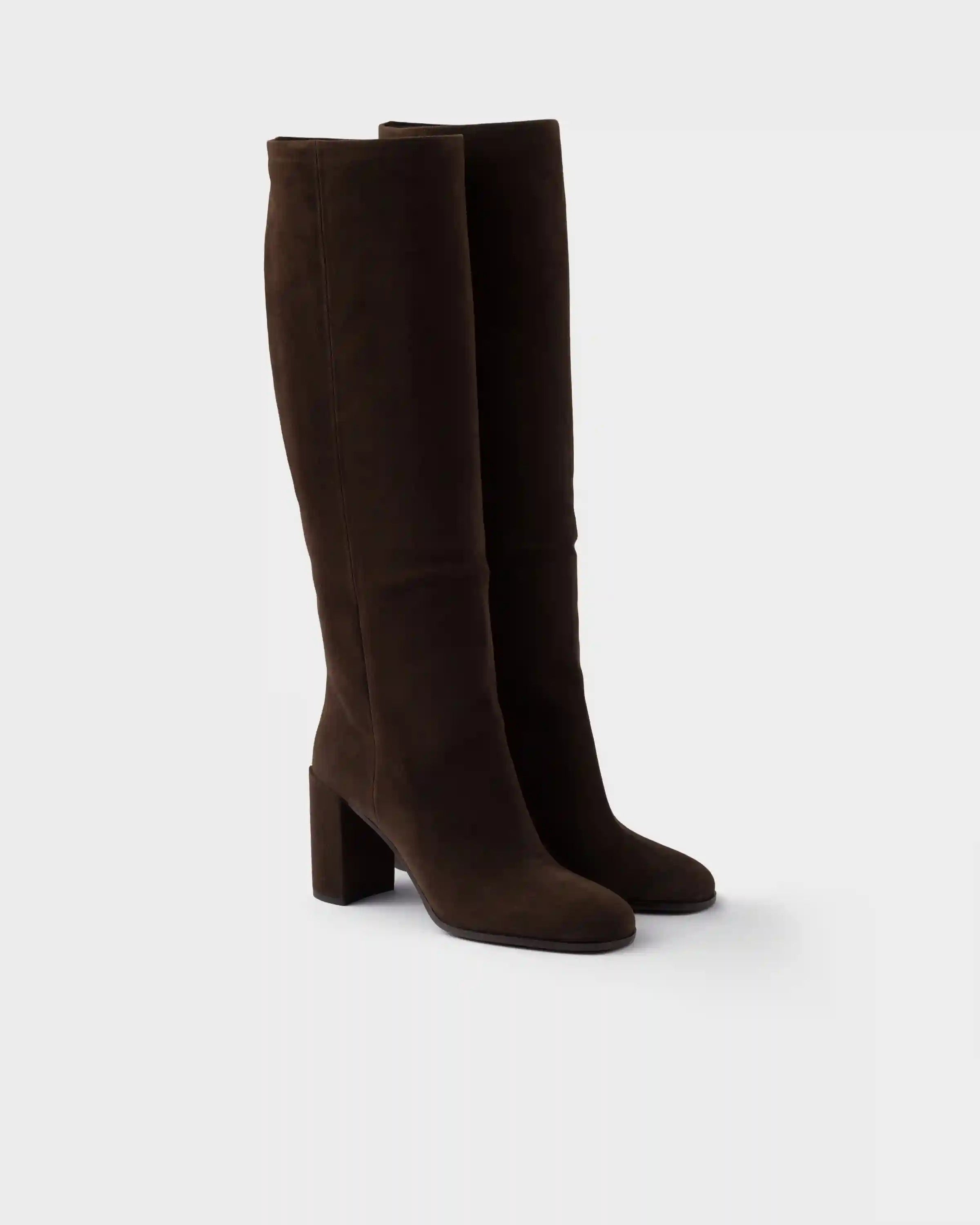 Heeled suede boots