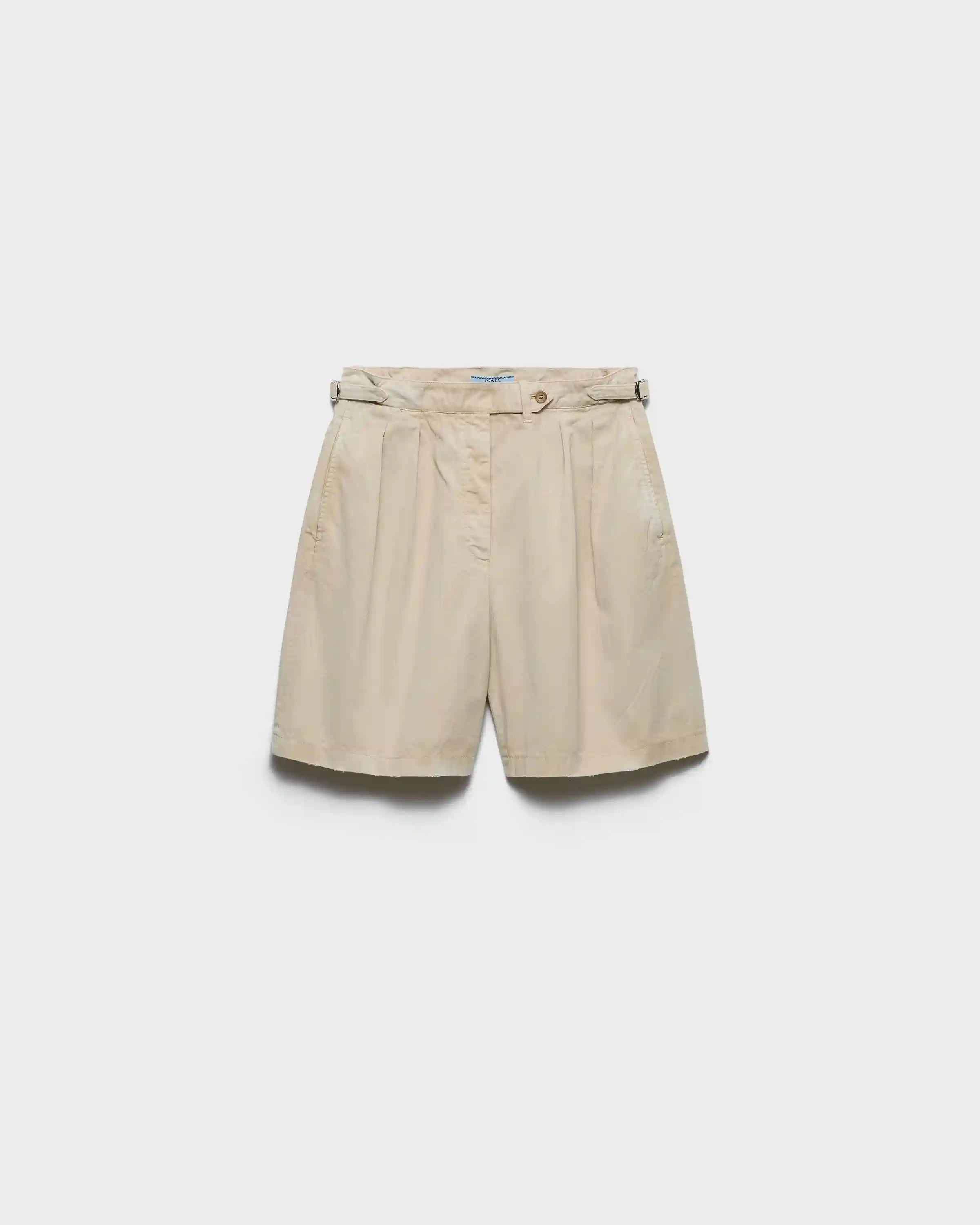 Garment-dyed old gabardine shorts