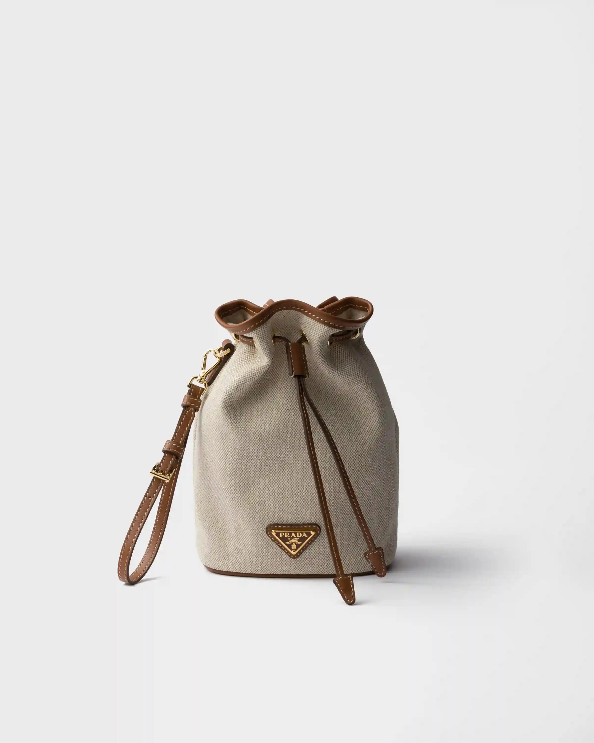 Canvas and leather pouch