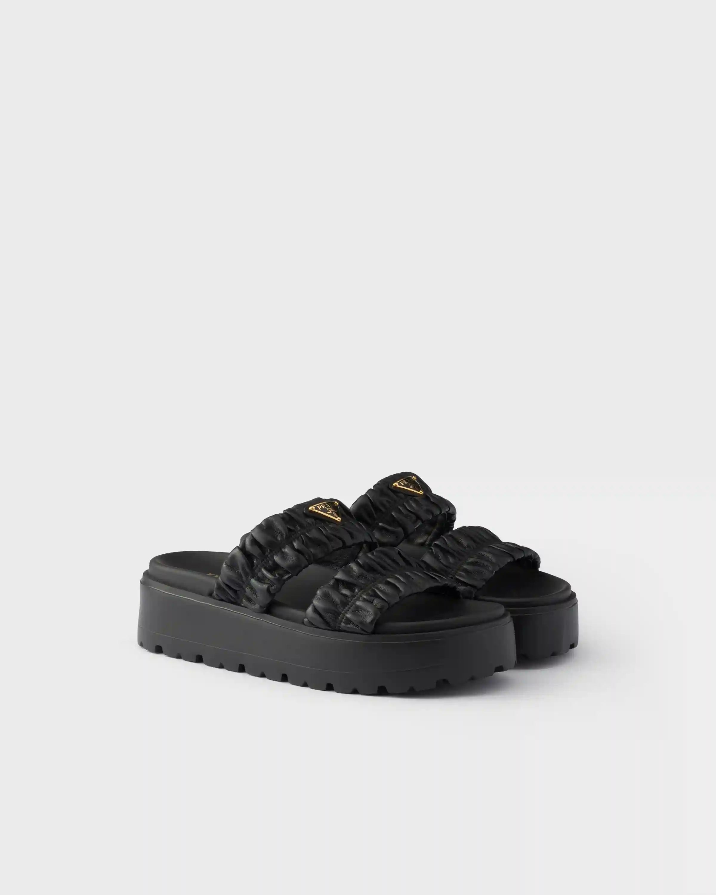 MatelassÃ© nappa leather flatform slides