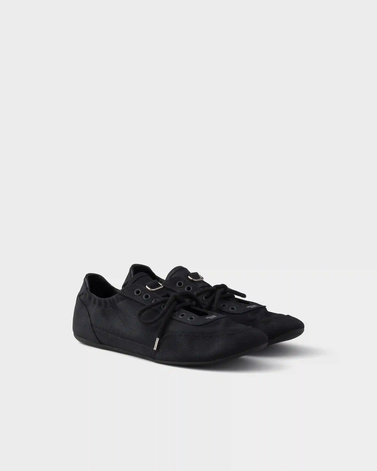 Collapse canvas sneakers