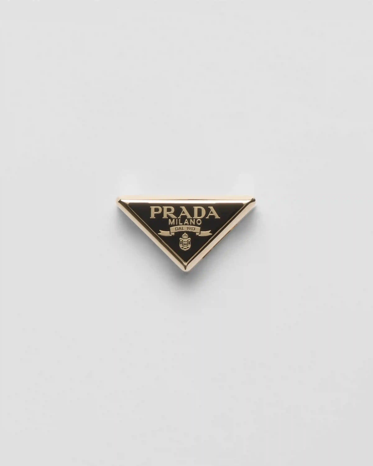 Metal scarf clip