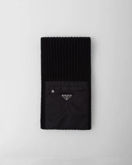 Wool scarf with Re-Nylon gabardine pocket