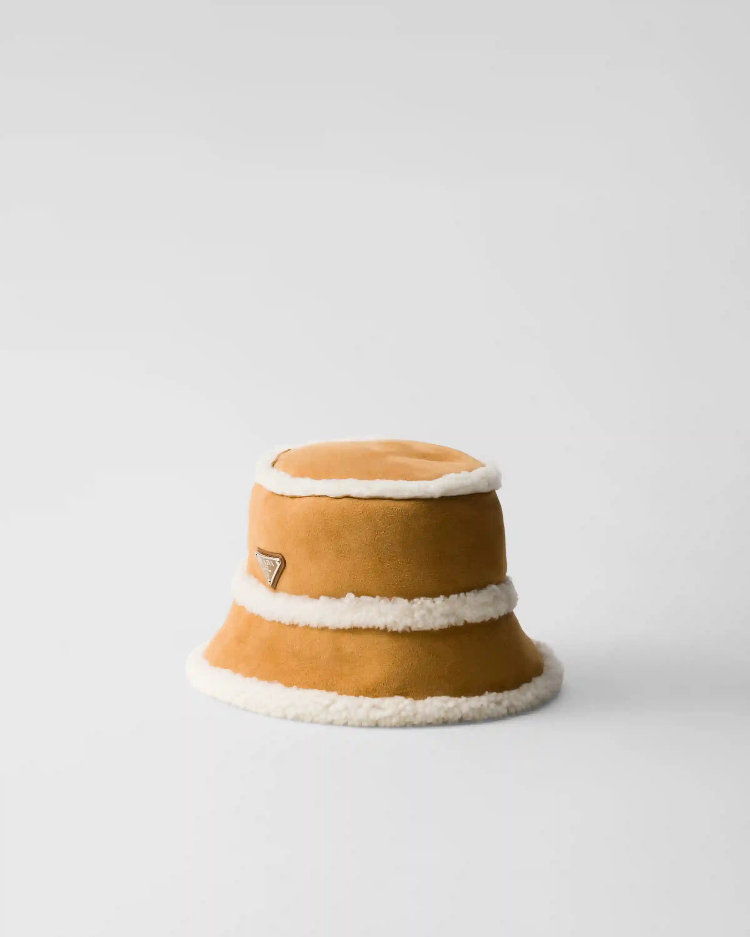 Suede shearling bucket hat