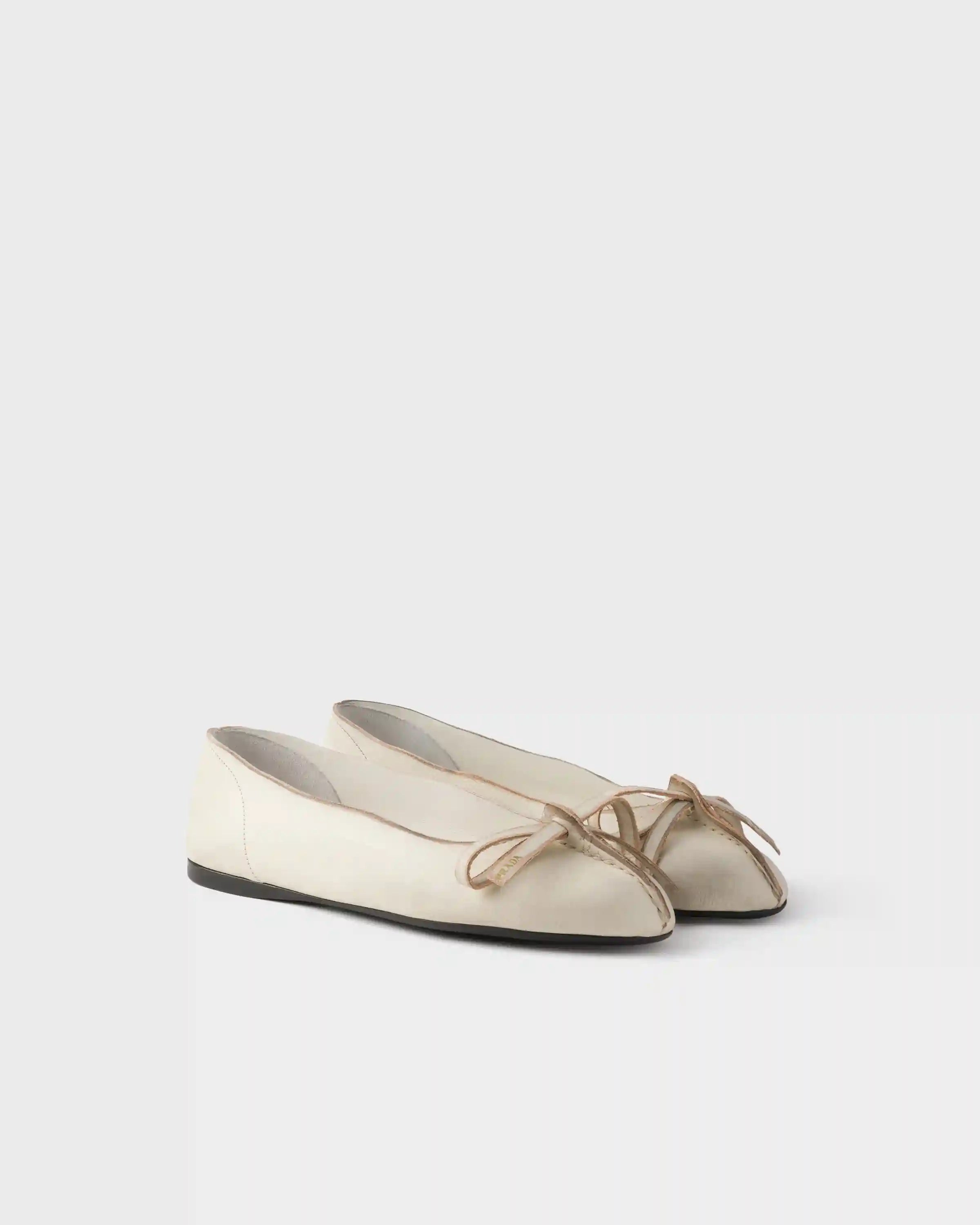 Antiqued leather ballerinas