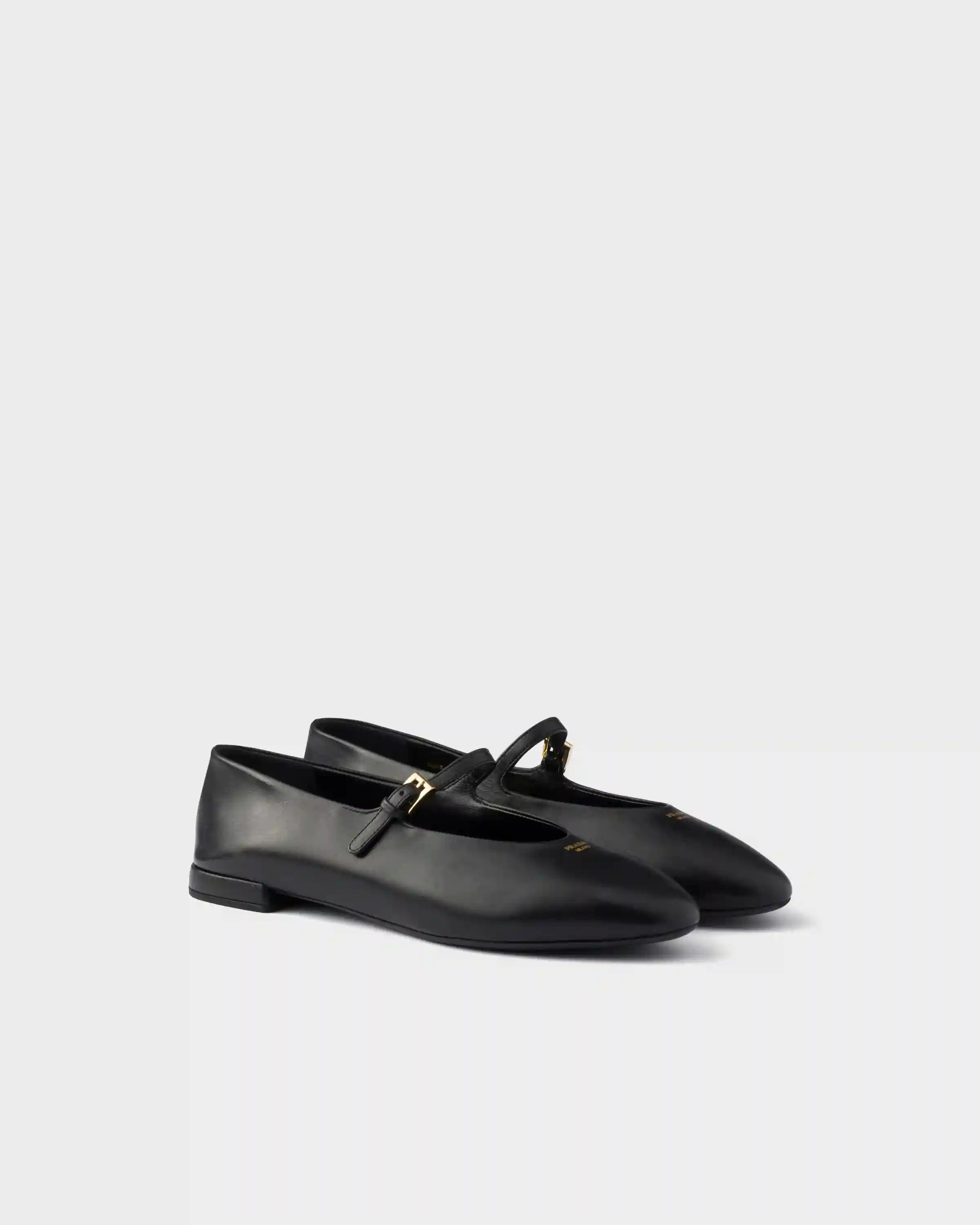 Leather ballerinas