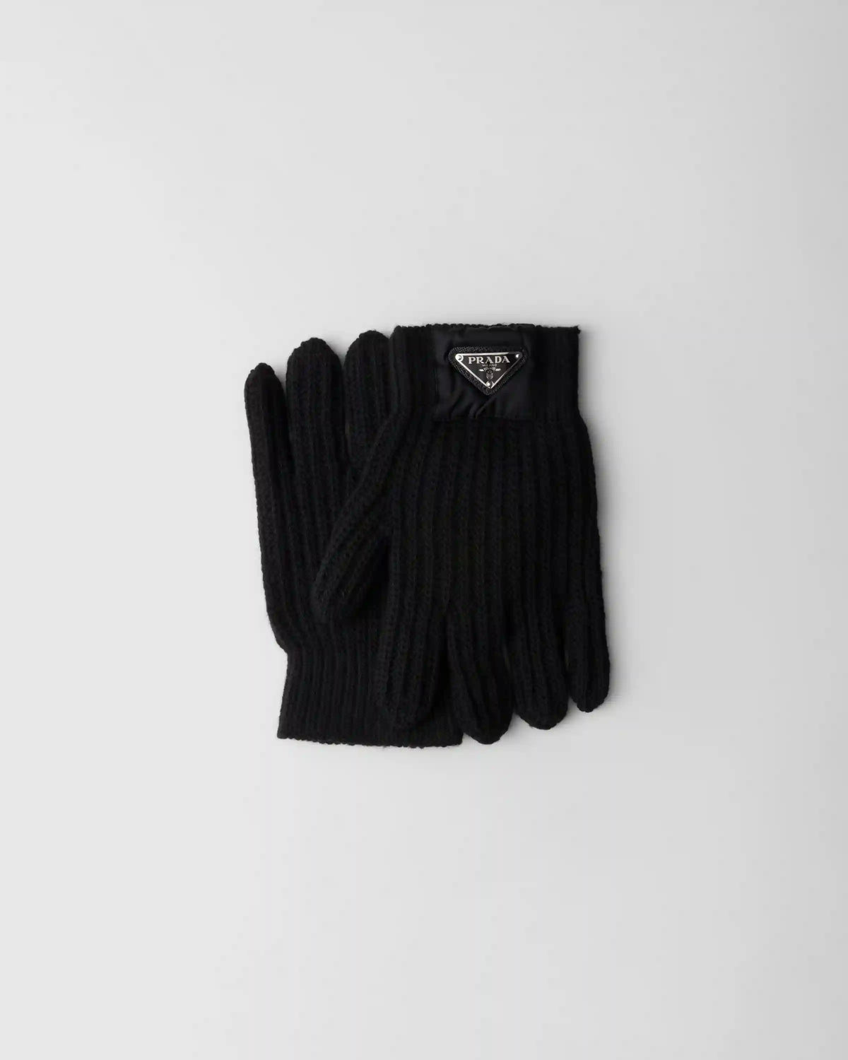 Wool and cashmere gloves